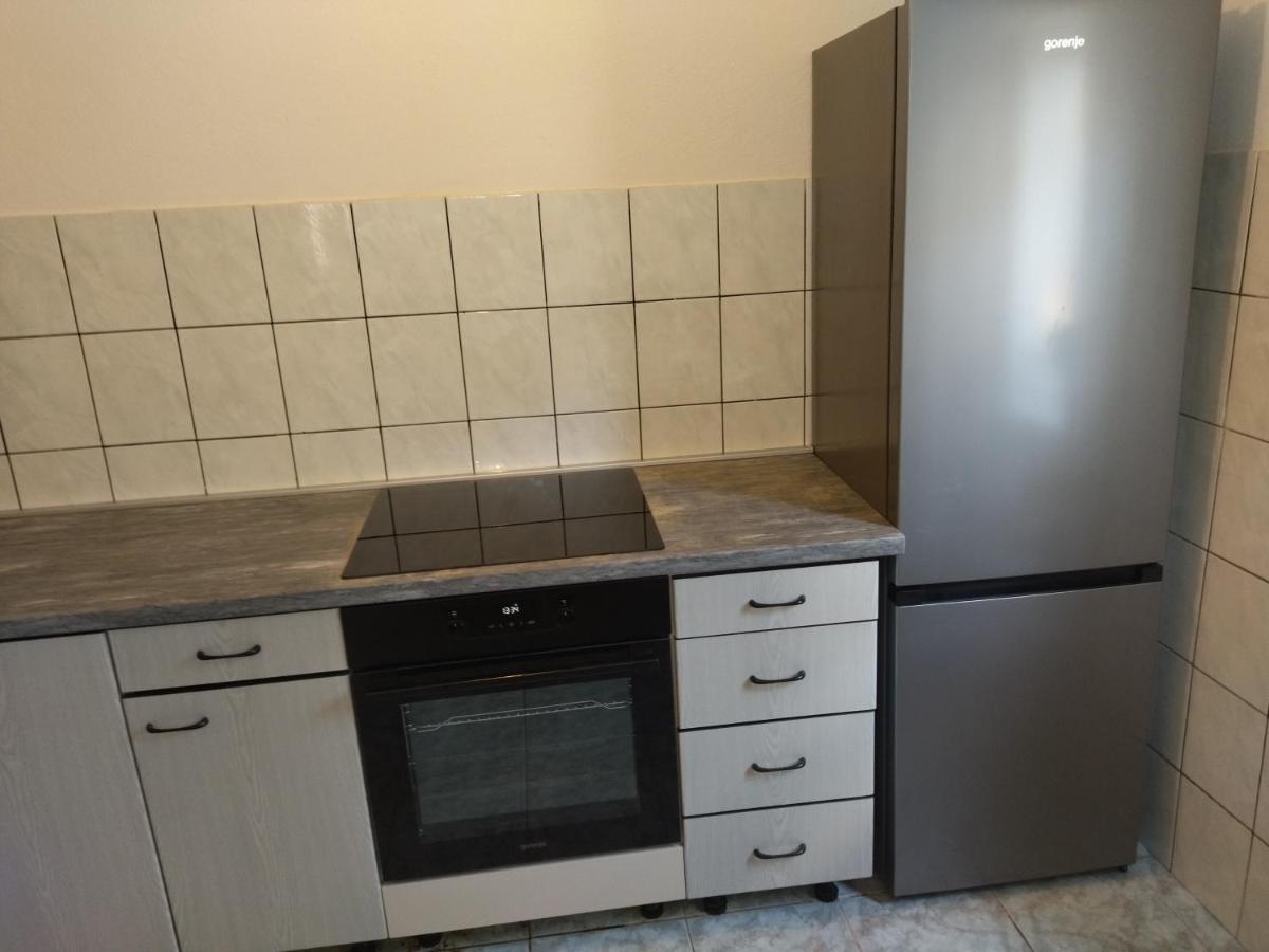 Apartments Veni Up Starigrad Paklenica Ngoại thất bức ảnh