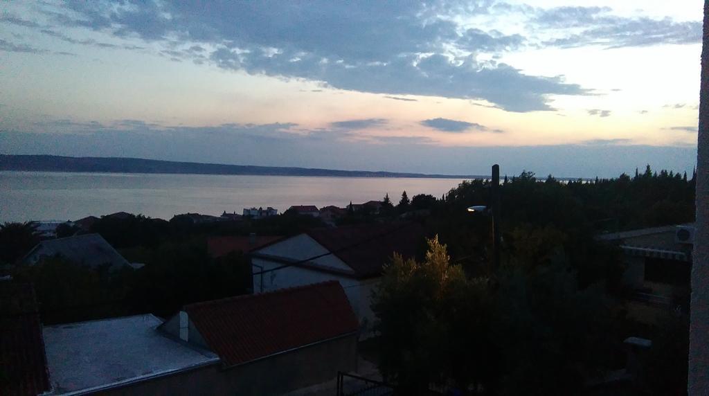 Apartments Veni Up Starigrad Paklenica Phòng bức ảnh