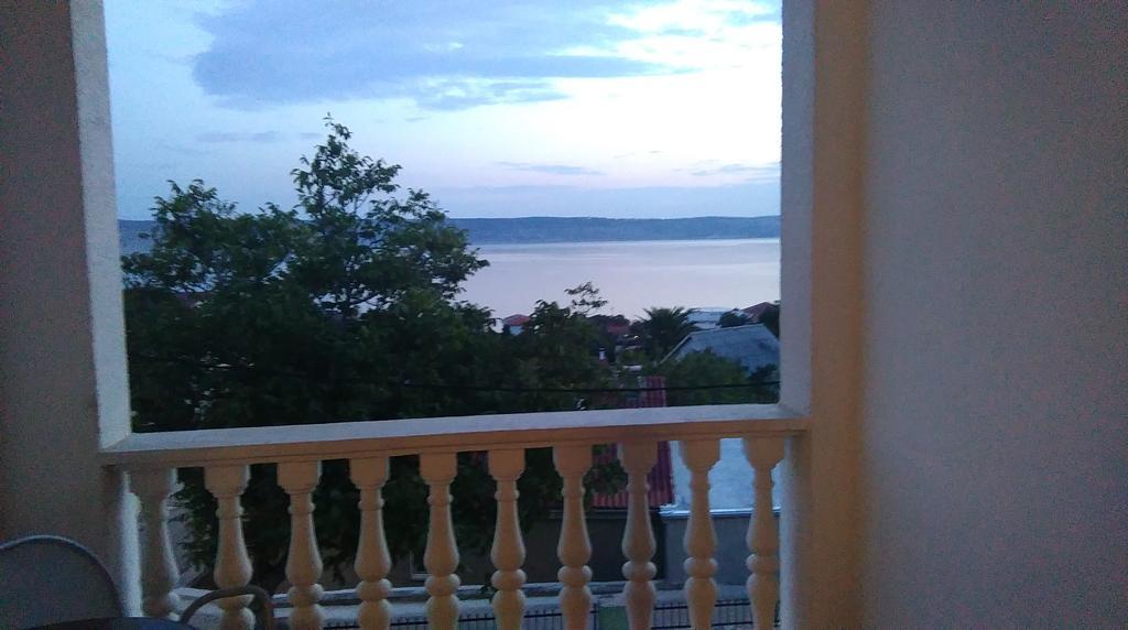 Apartments Veni Up Starigrad Paklenica Phòng bức ảnh