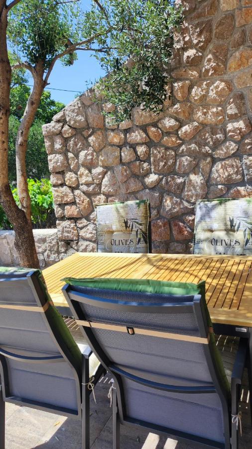 Apartments Veni Up Starigrad Paklenica Ngoại thất bức ảnh