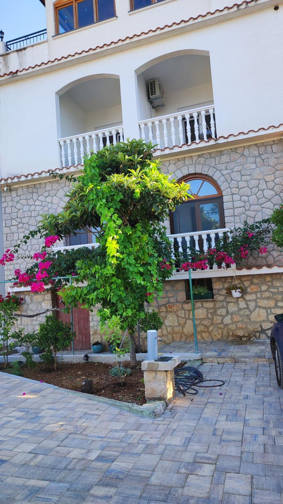 Apartments Veni Up Starigrad Paklenica Ngoại thất bức ảnh