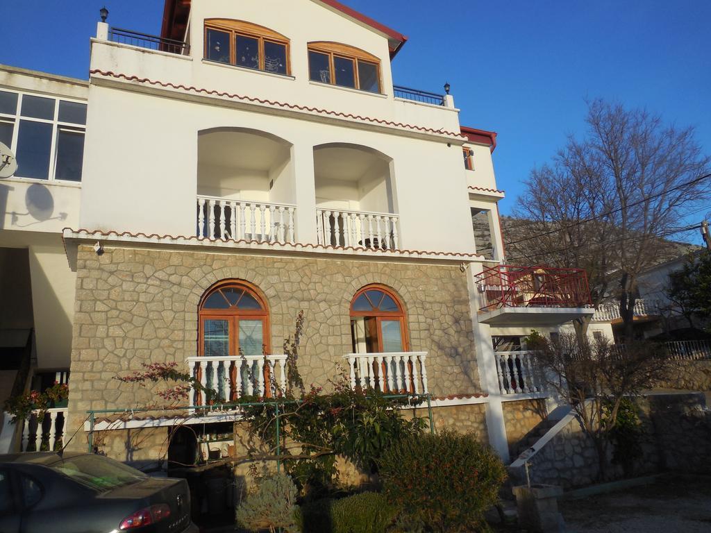 Apartments Veni Up Starigrad Paklenica Ngoại thất bức ảnh