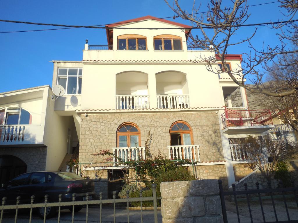 Apartments Veni Up Starigrad Paklenica Ngoại thất bức ảnh